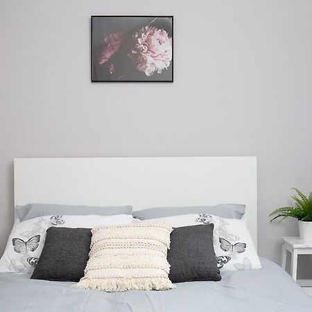 Beautiful First Floor Apartment Poulton-le-Fylde Exterior foto